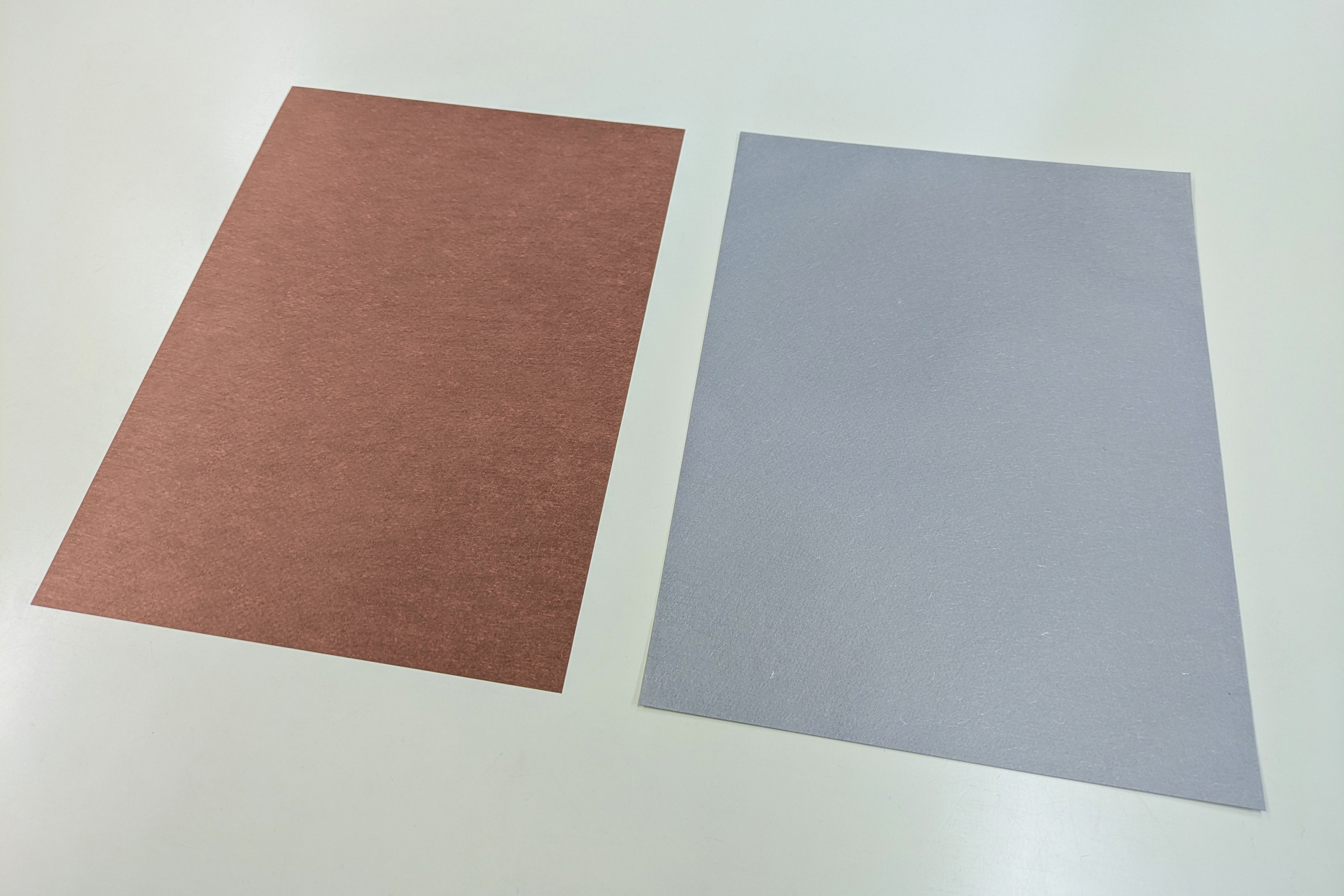 銅メタライズの「三次元不織布集電体」とアルミメタライズの「三次元不織布集電体」）