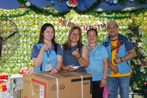 Donation activities by employees of I-PEX Philippines Inc.